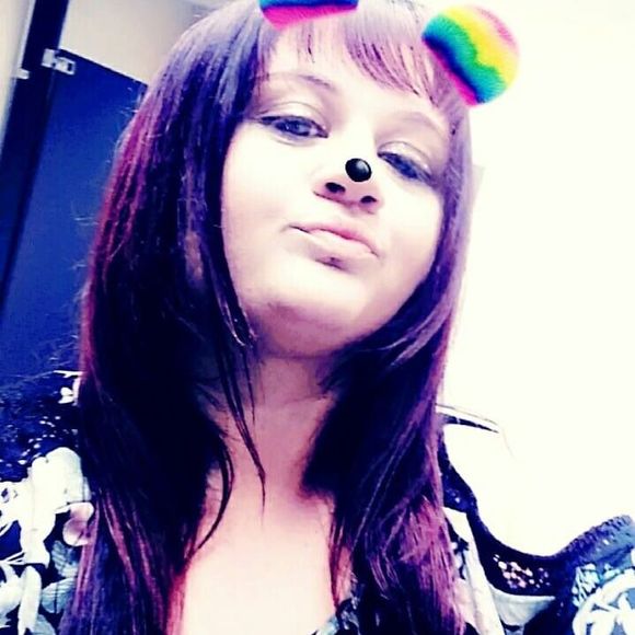 Meet your Posher, Brandy - Picture 1 of 1